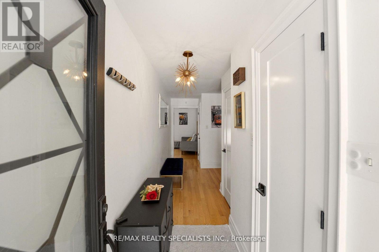 377 KAREN PARK CRESCENT - 2