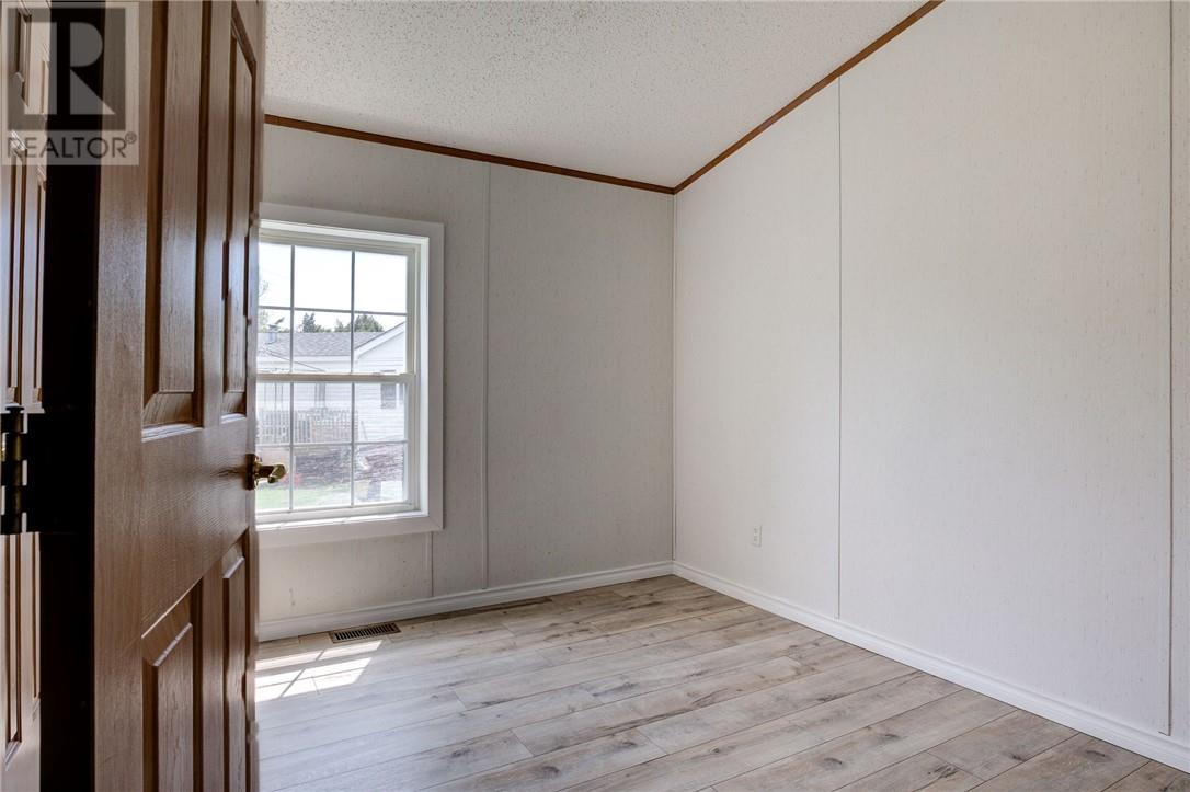 92 Corbin Avenue - 11