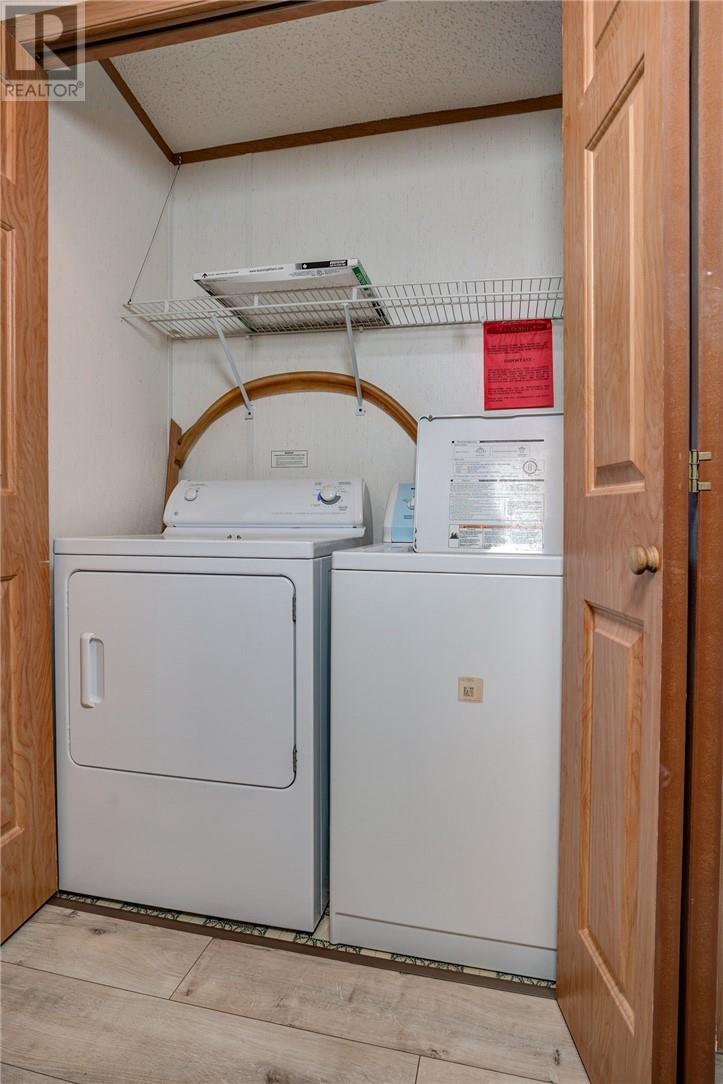 92 Corbin Avenue - 20