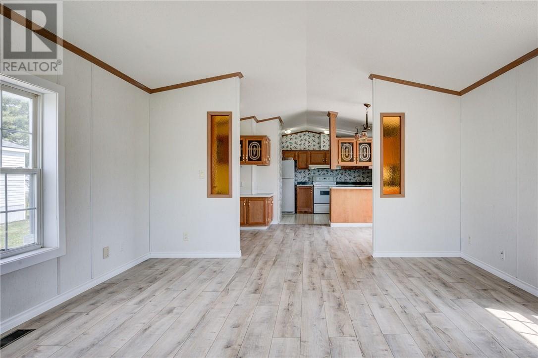 92 Corbin Avenue - 5