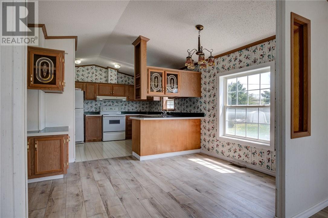 92 Corbin Avenue - 6