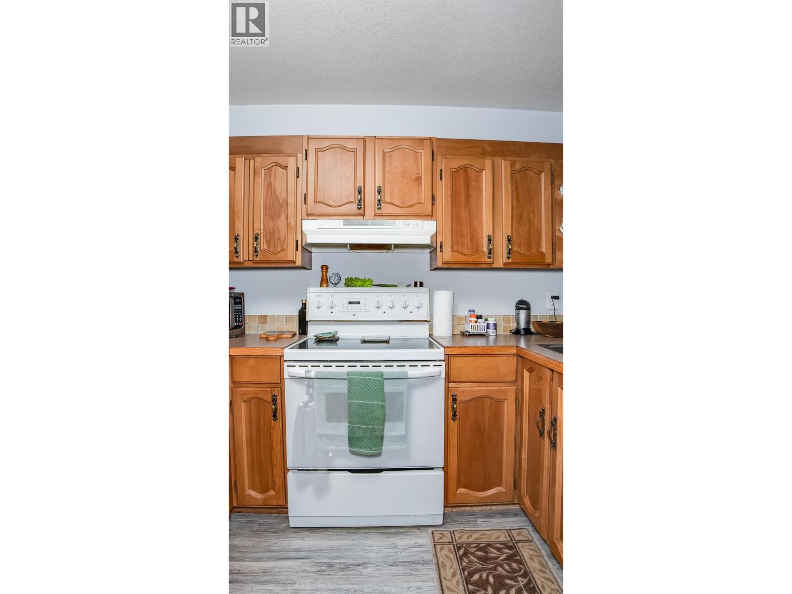 1720 HILLSIDE Street - 6