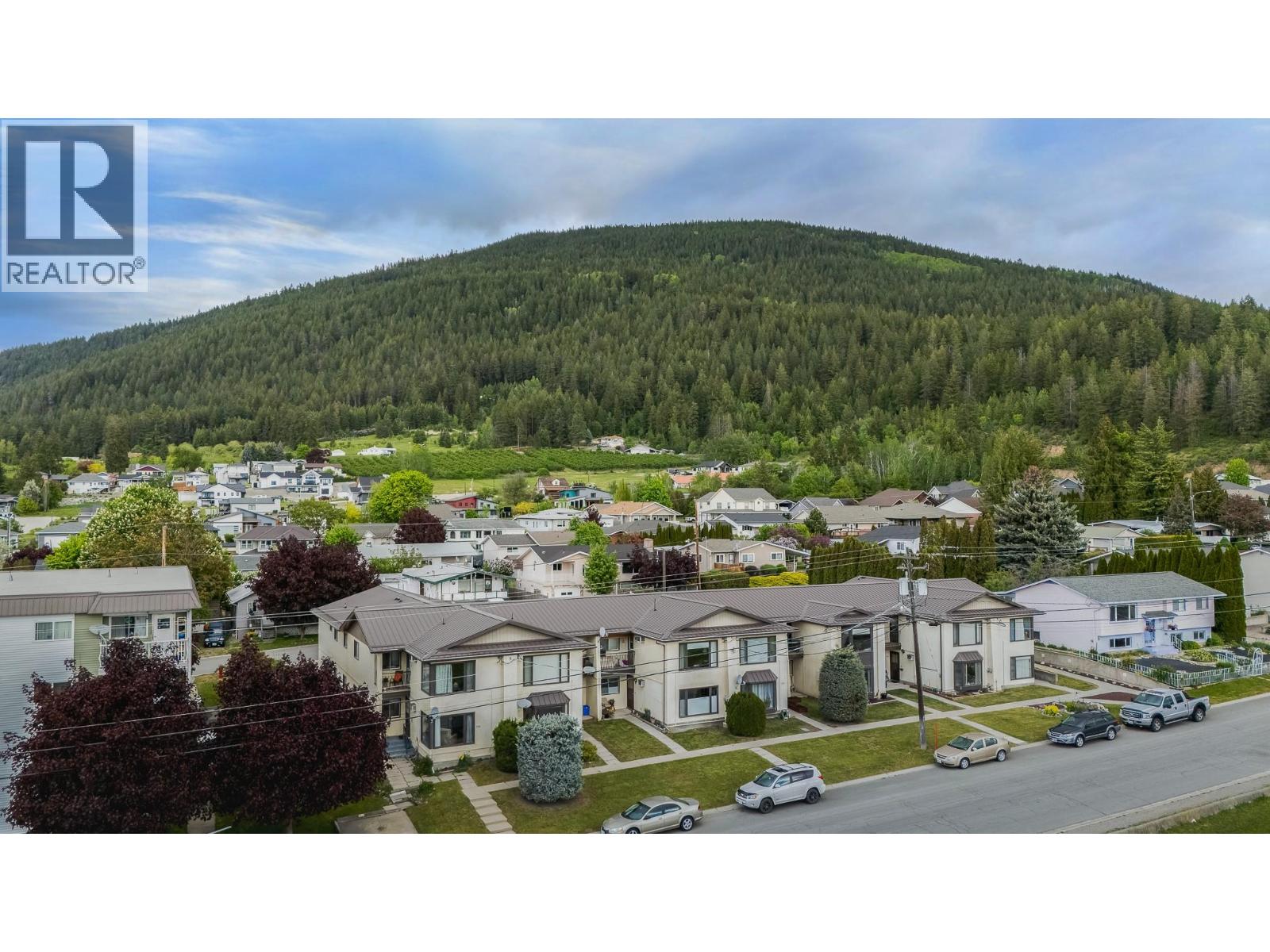1720 HILLSIDE Street - 24