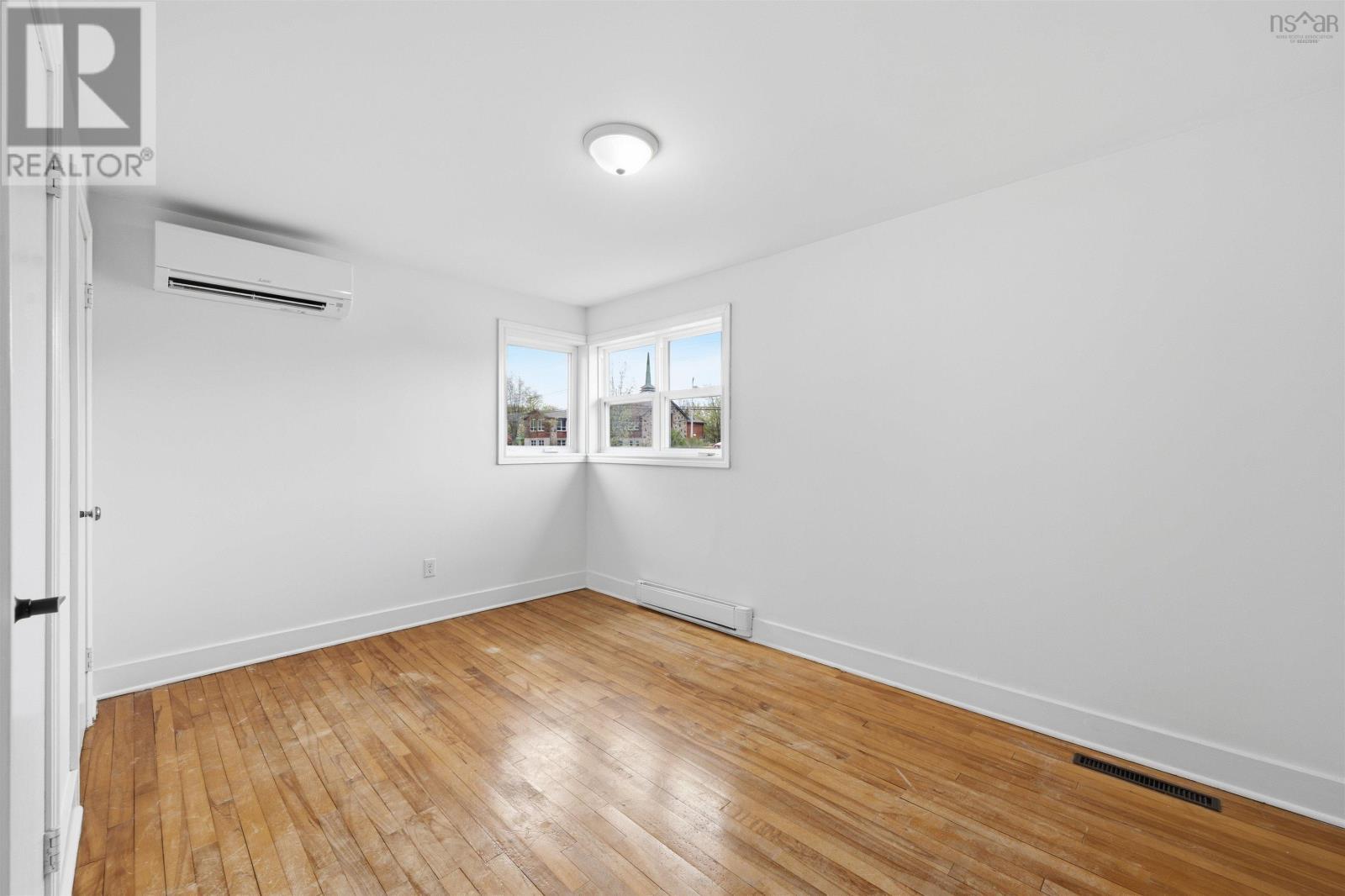 Property 42 of 48 of 258 Joffre Street
