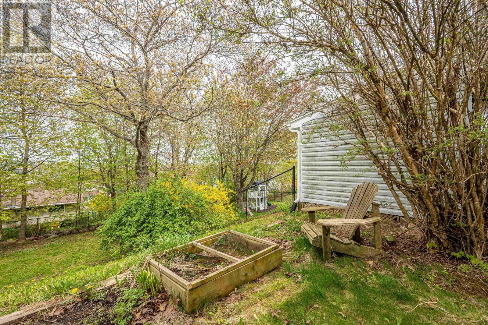 Property 27 of 48 of 258 Joffre Street