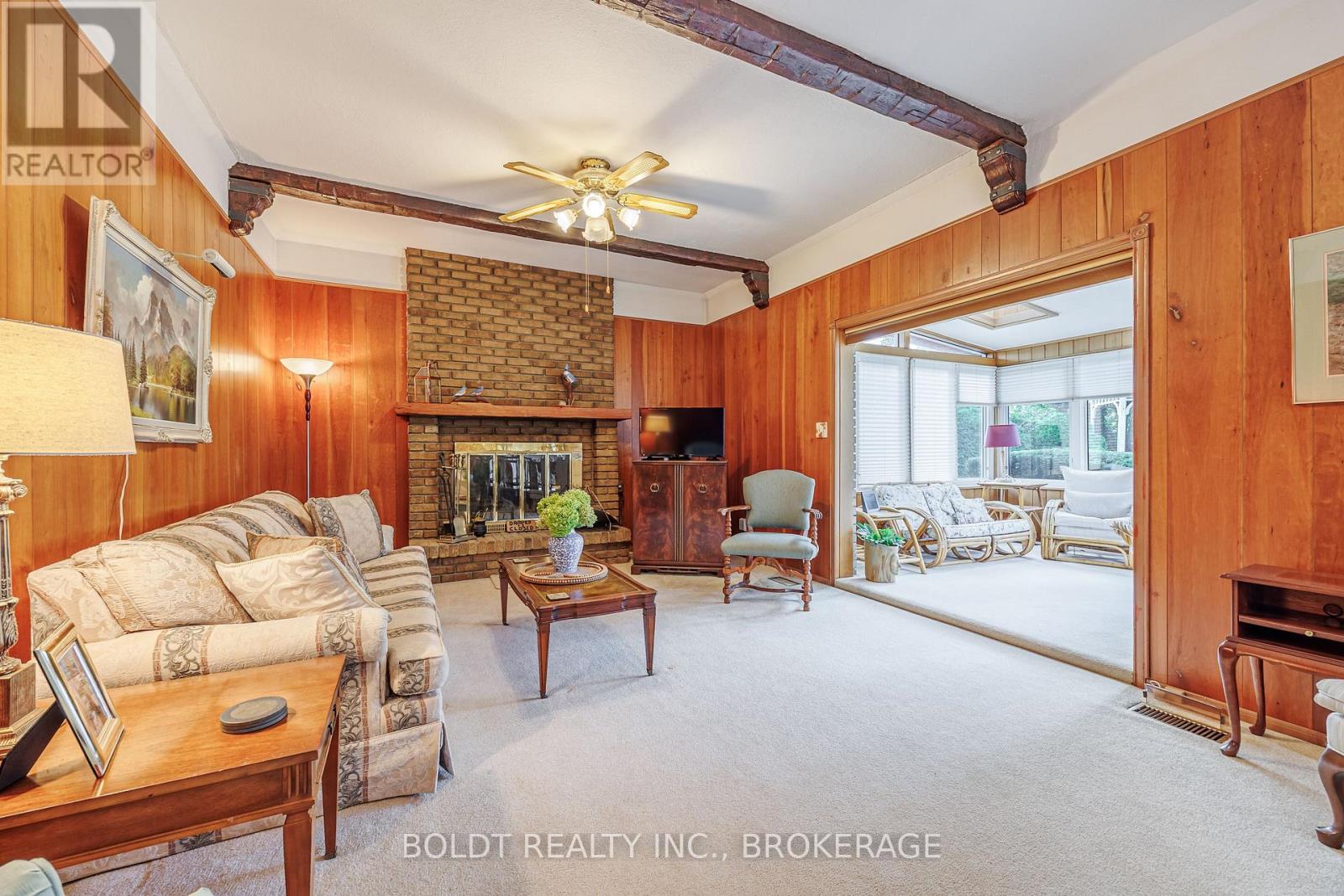 7 MAYHOLME COURT - 9