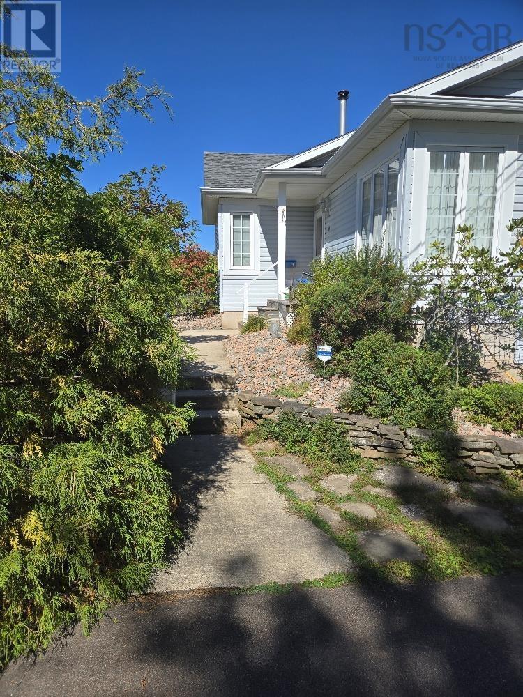 40 Silverwood Dr. - 4