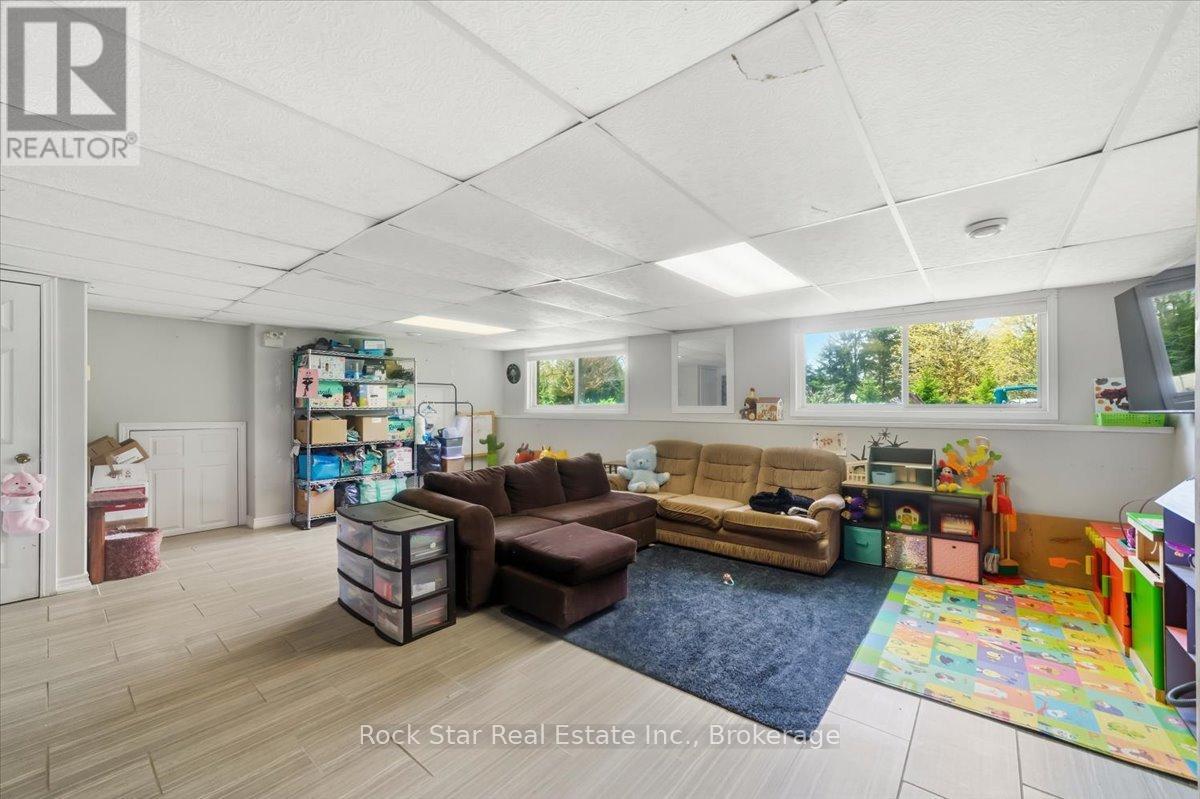 9487 MAAS PARK DRIVE - Image 39