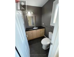 128 Heathwood Heights Drive, Aurora, ON L4G4W1 Photo 14