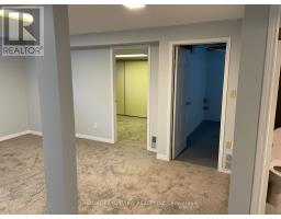 128 Heathwood Heights Drive, Aurora, ON L4G4W1 Photo 33