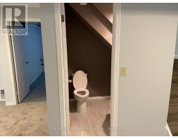 128 Heathwood Heights Drive, Aurora, ON L4G4W1 Photo 11