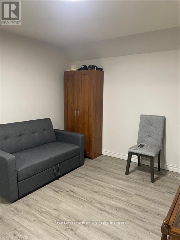 431 DUDLEY AVENUE - 12