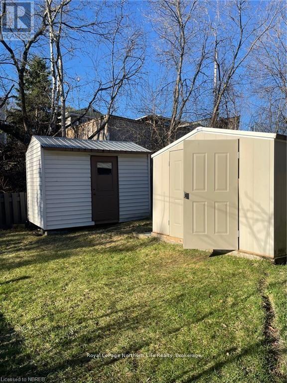 431 DUDLEY AVENUE - 20