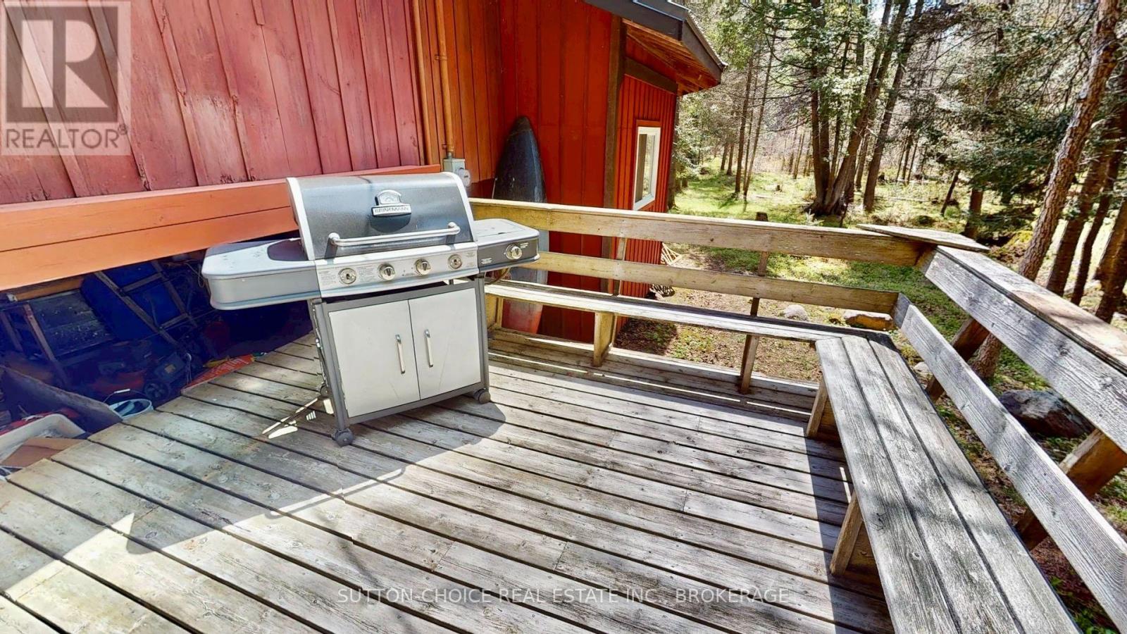 104 HEMLOCK ISLAND - 4