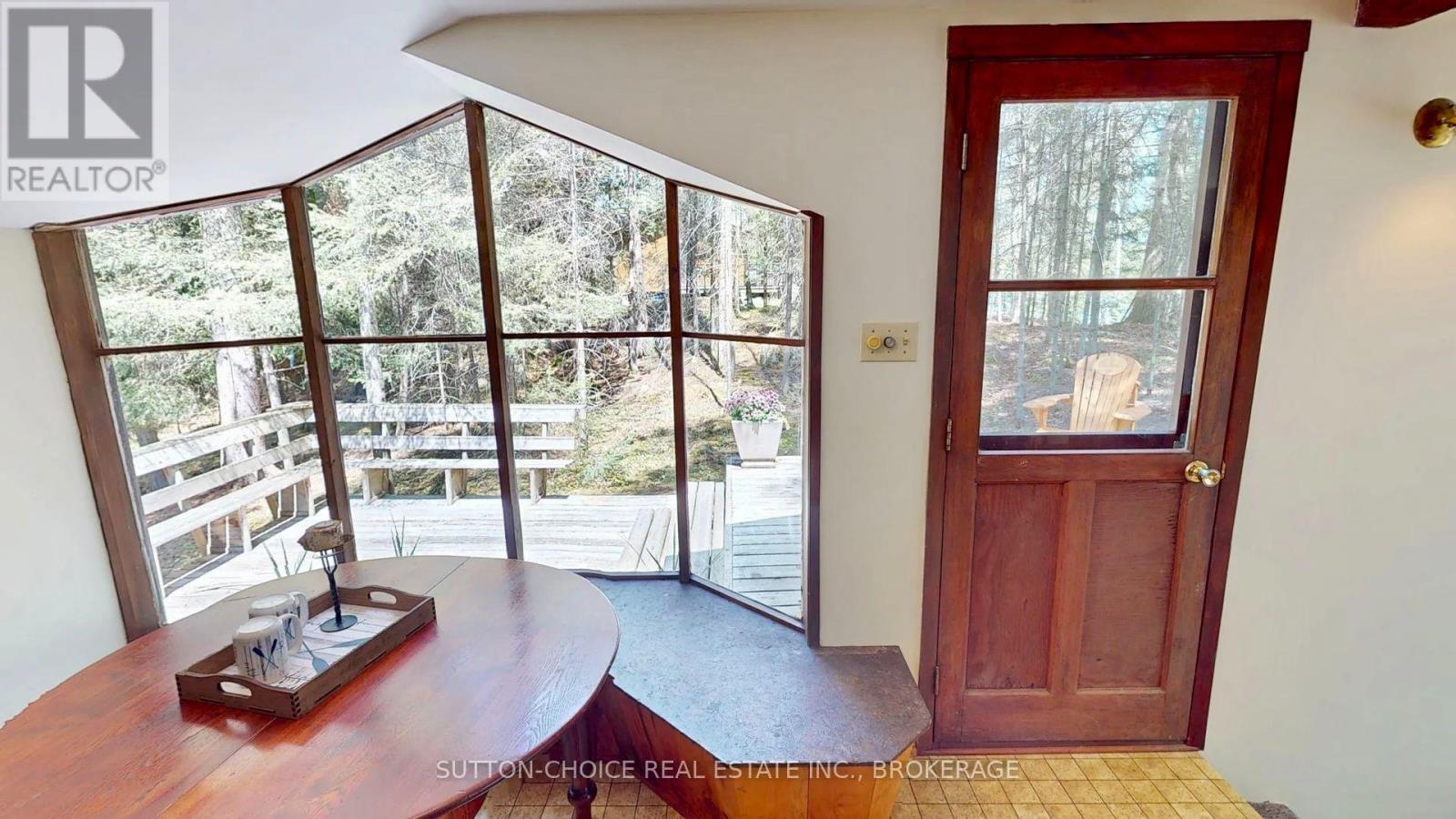 104 HEMLOCK ISLAND - 9