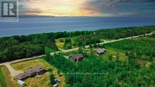 350293 A CONCESSION - 45