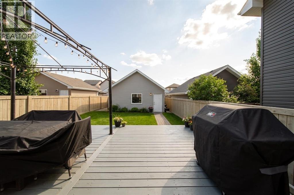 839 37 Avenue - 49