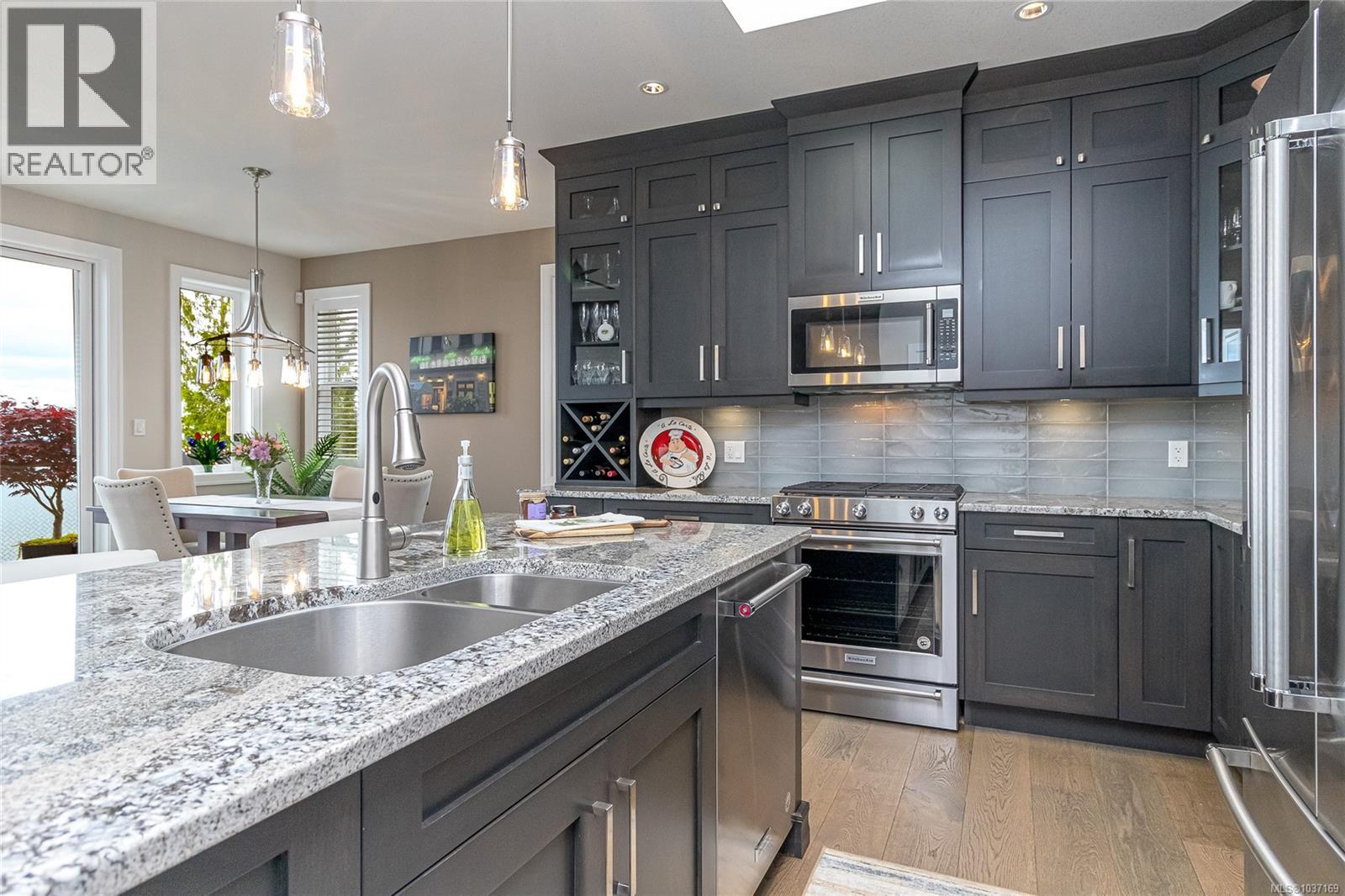 #16 626 Farrell Rd - 24