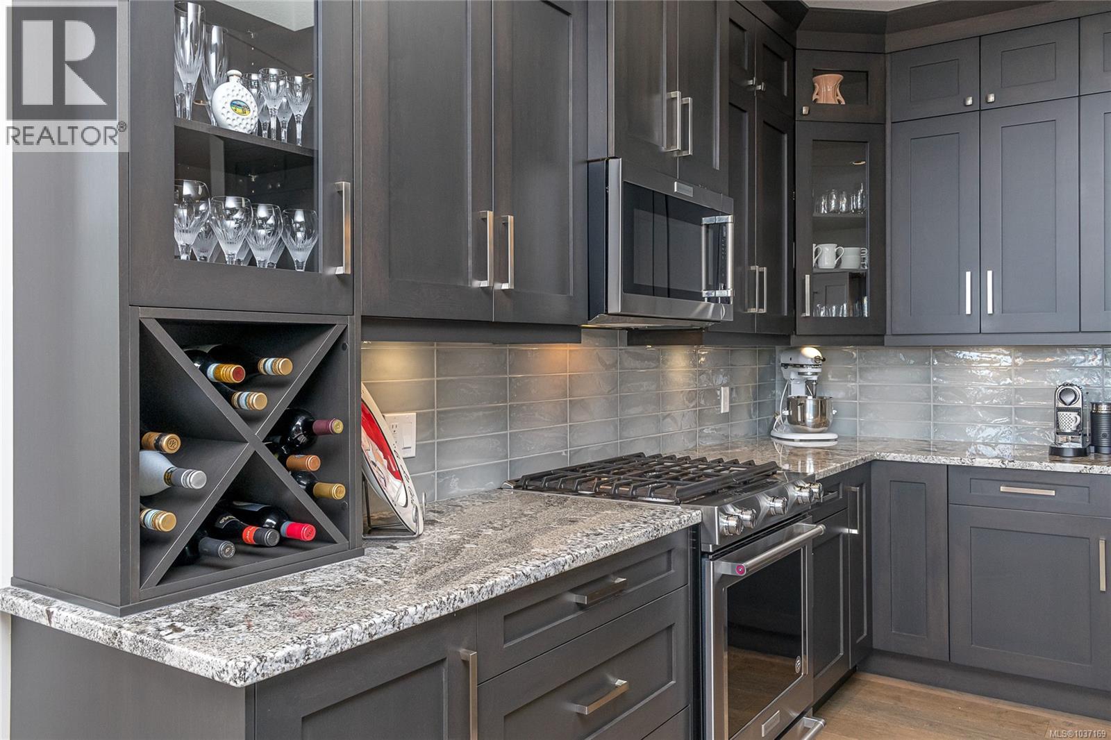 #16 626 Farrell Rd - 25