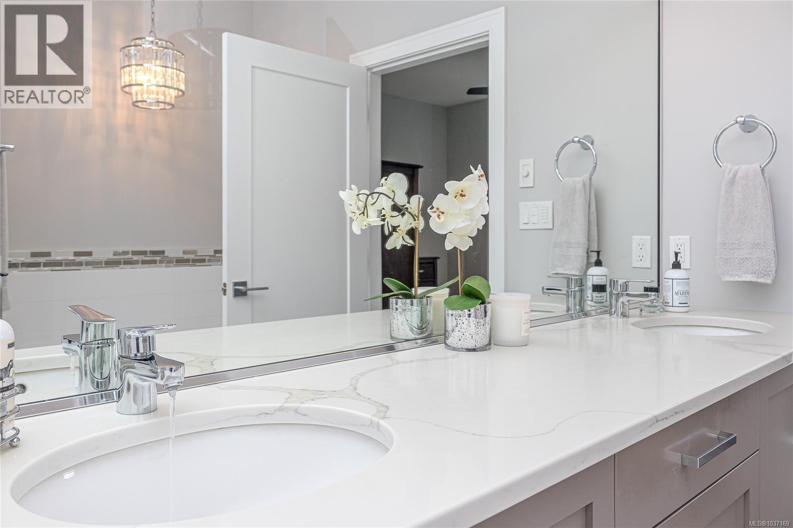 #16 626 Farrell Rd - 37