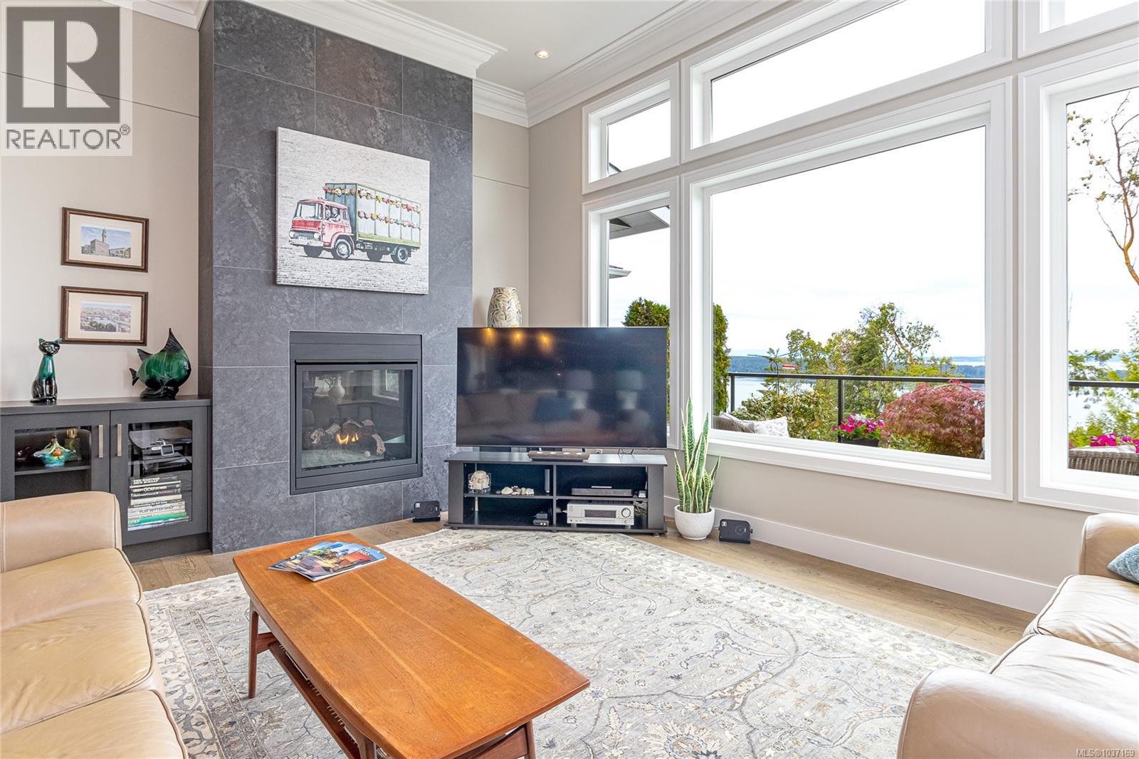 #16 626 Farrell Rd - 10