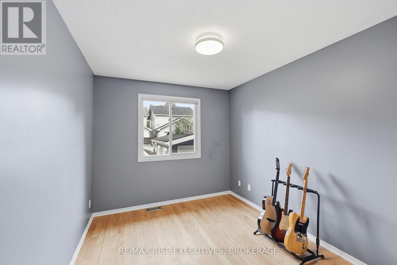 926 BLUFFWOOD AVENUE - 15