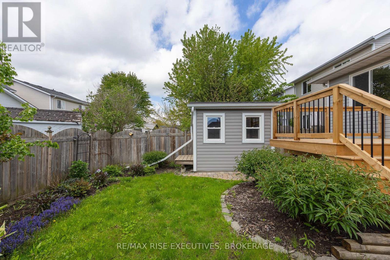 926 BLUFFWOOD AVENUE - 30