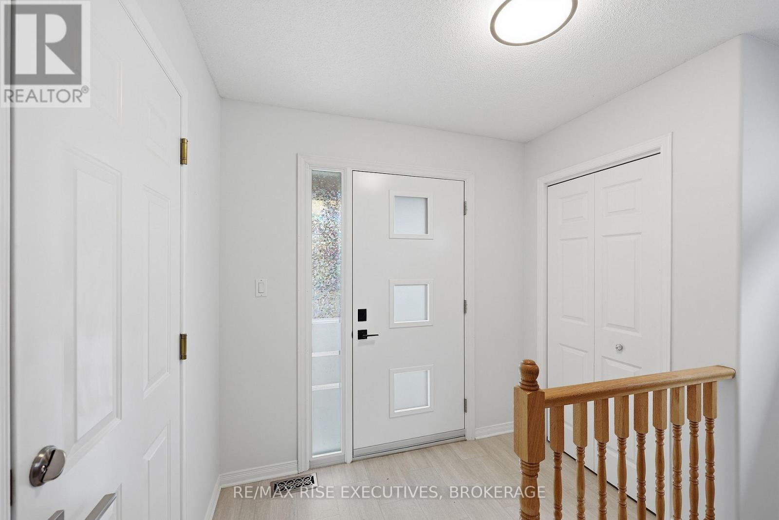 926 BLUFFWOOD AVENUE - 4