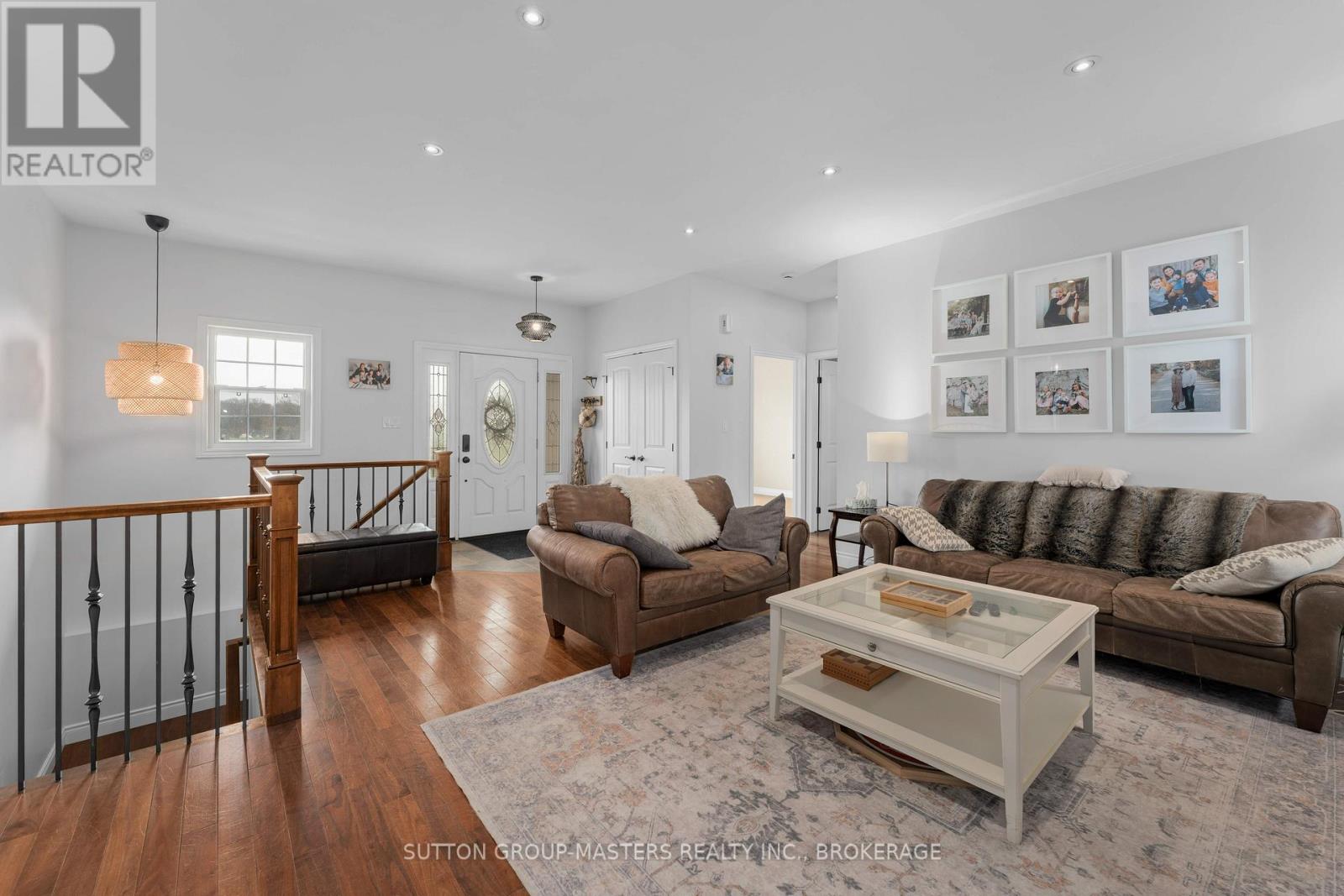 11 DAWSON DRIVE - 7