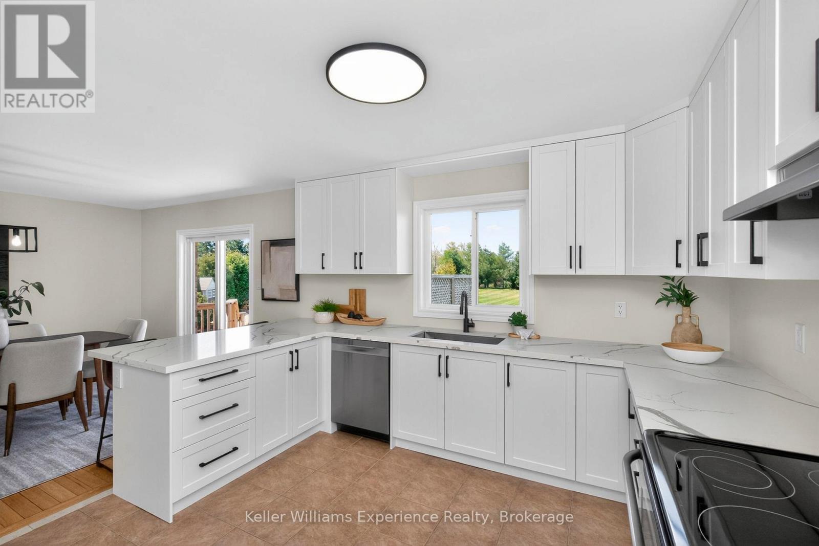 26 LYNN STREET - 11