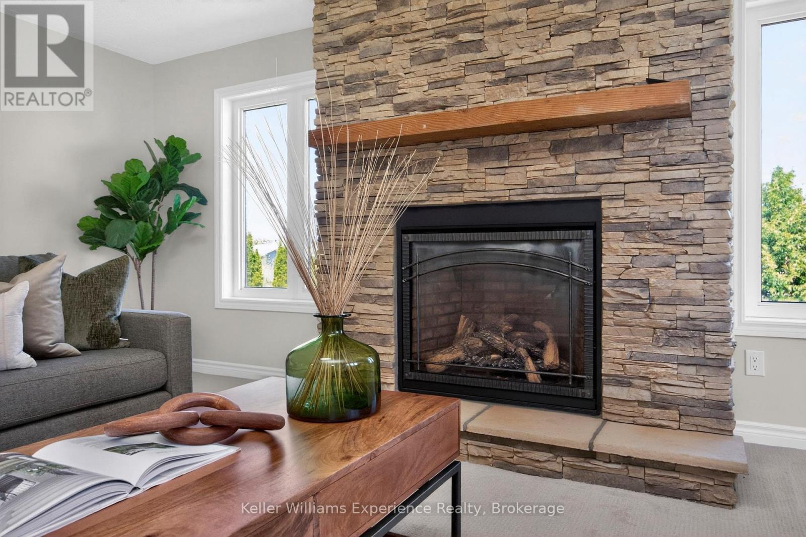 26 LYNN STREET - 22