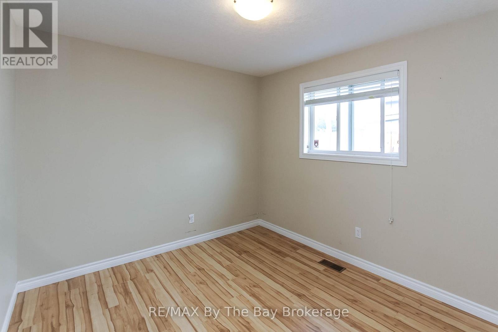 24 GLENWOOD DRIVE - 20