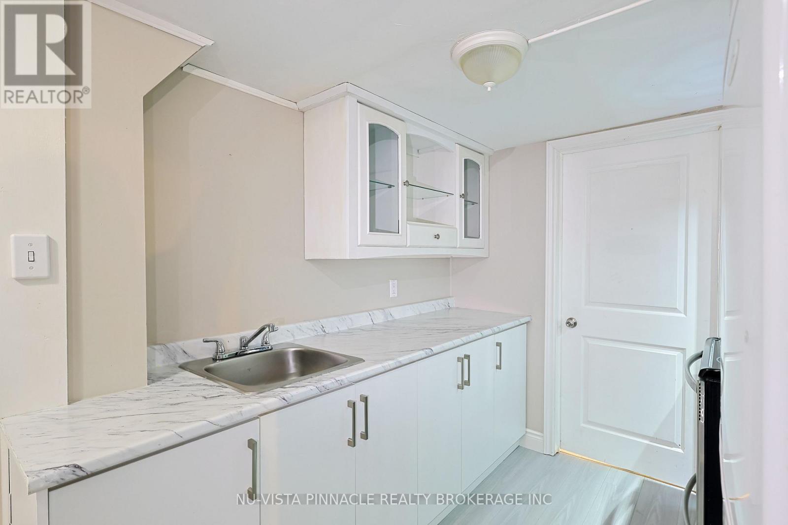 46 MONMORE ROAD - 19