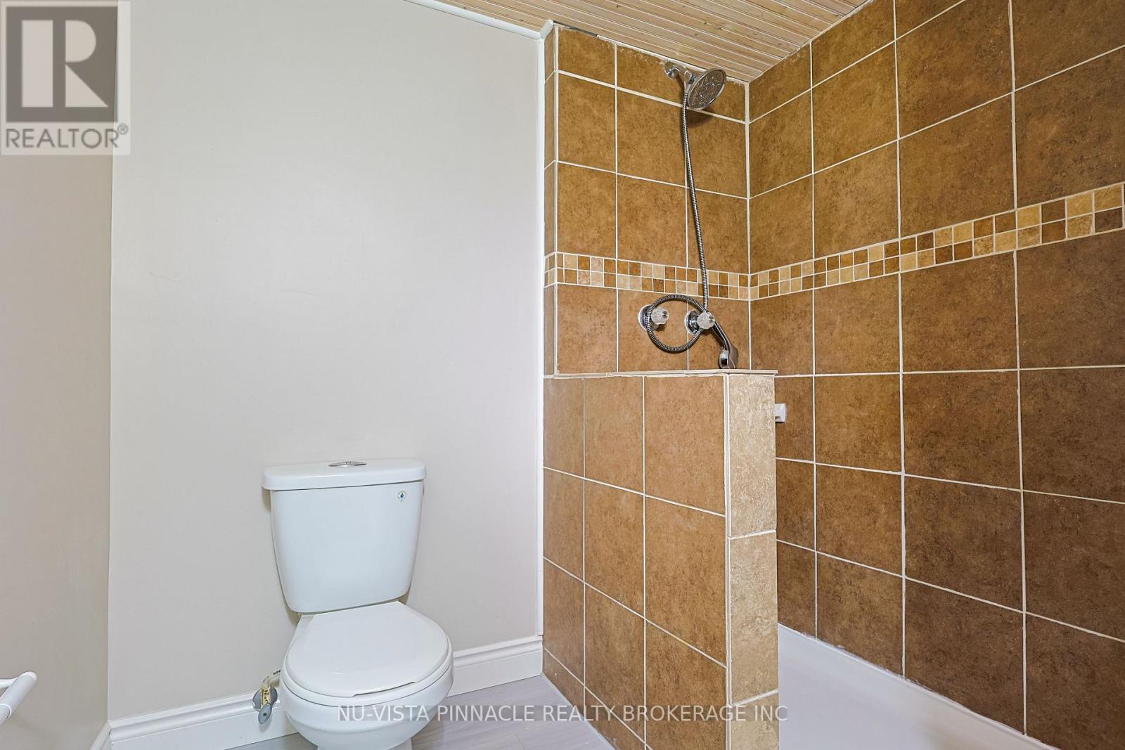 46 MONMORE ROAD - 26