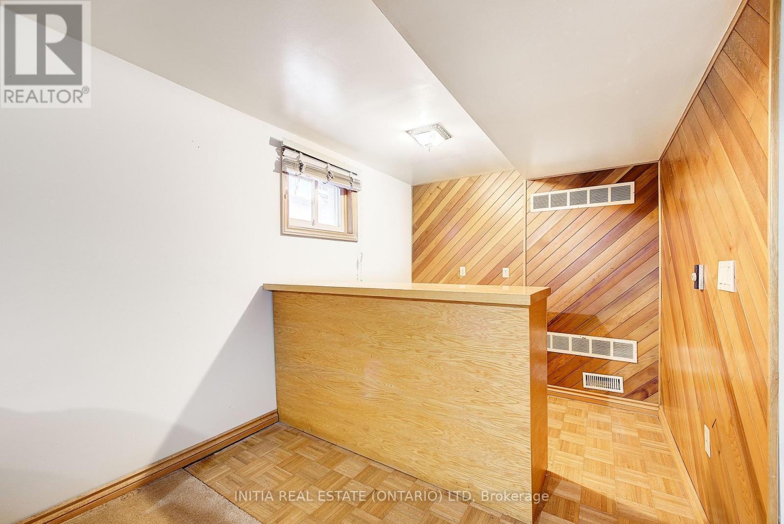 78 LYSANDA COURT - 35