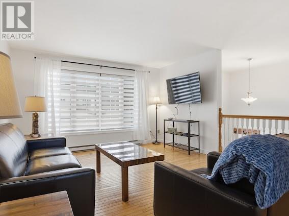 2 Henley Street - 5