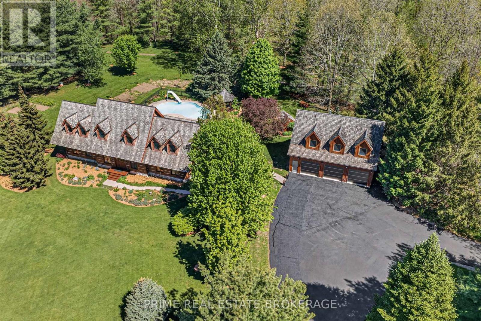 575 EMILY STREET - 2