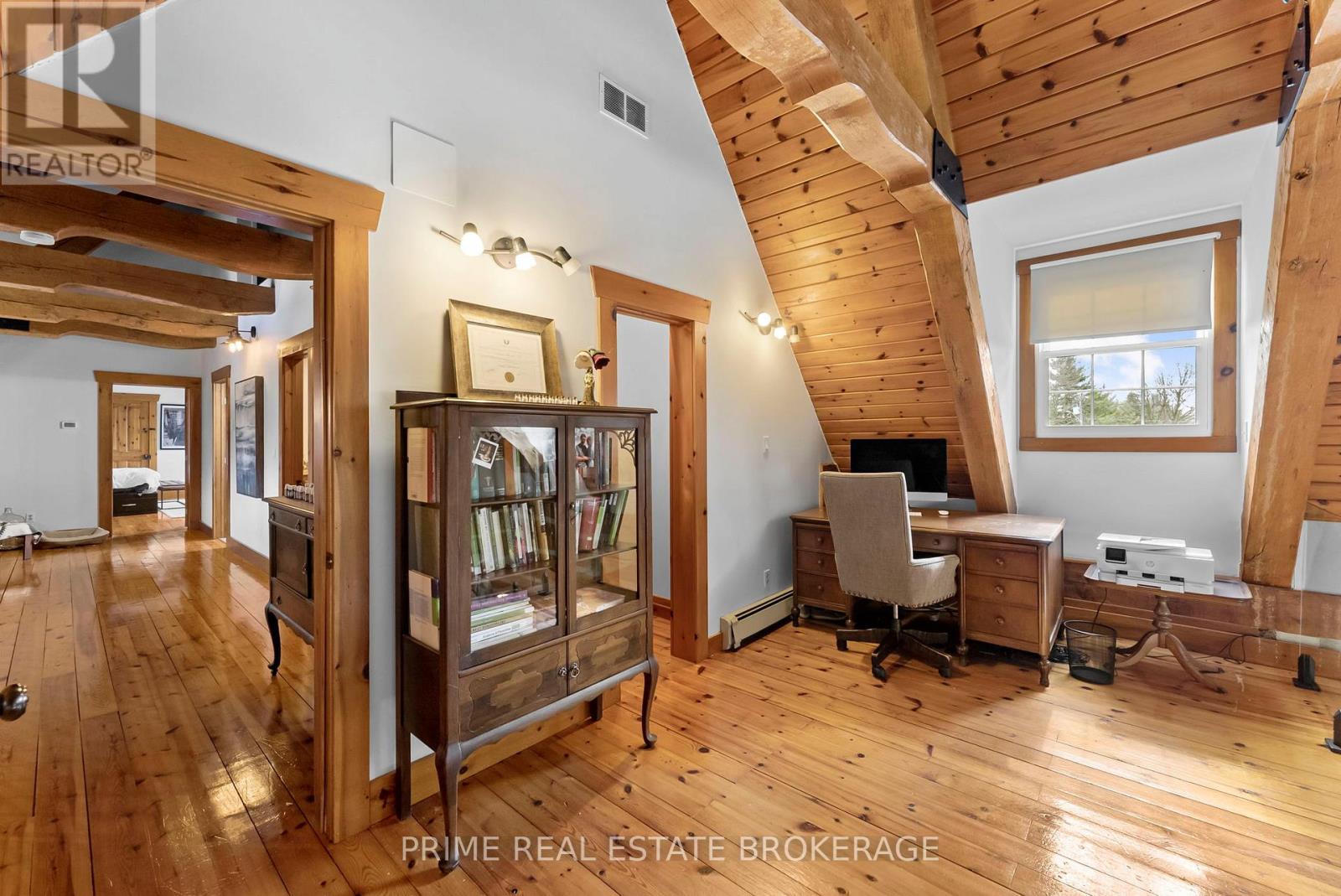 575 EMILY STREET - 27