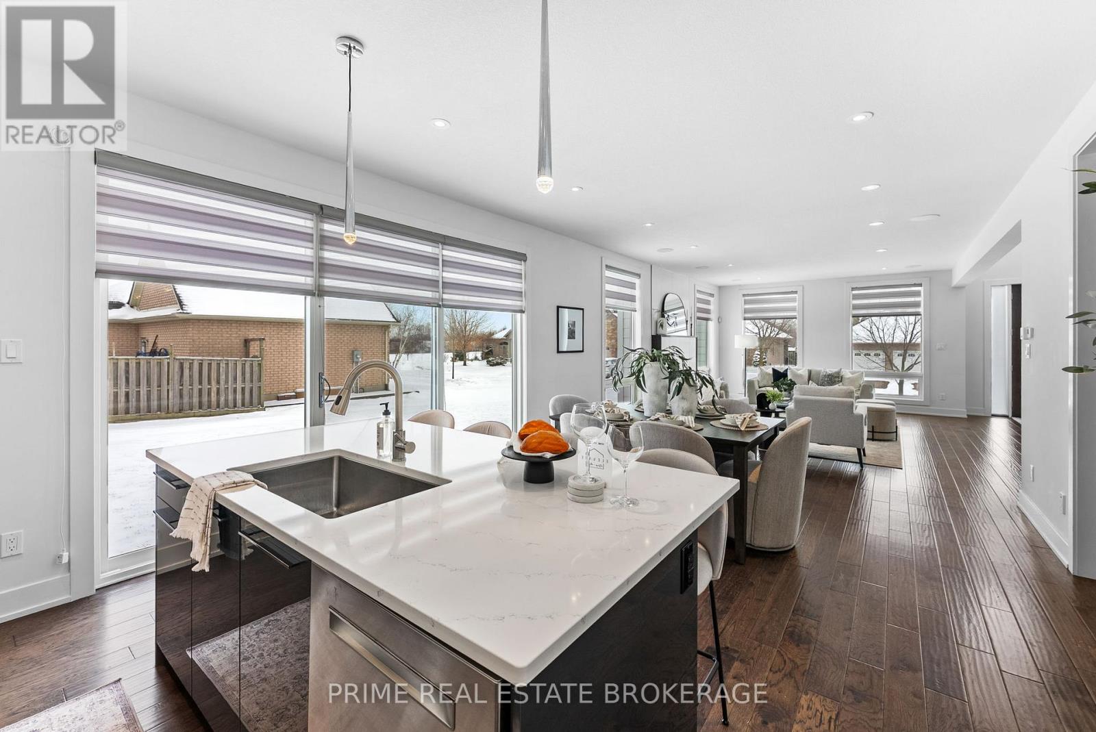 115 SOUTH CARRIAGE ROAD - 12