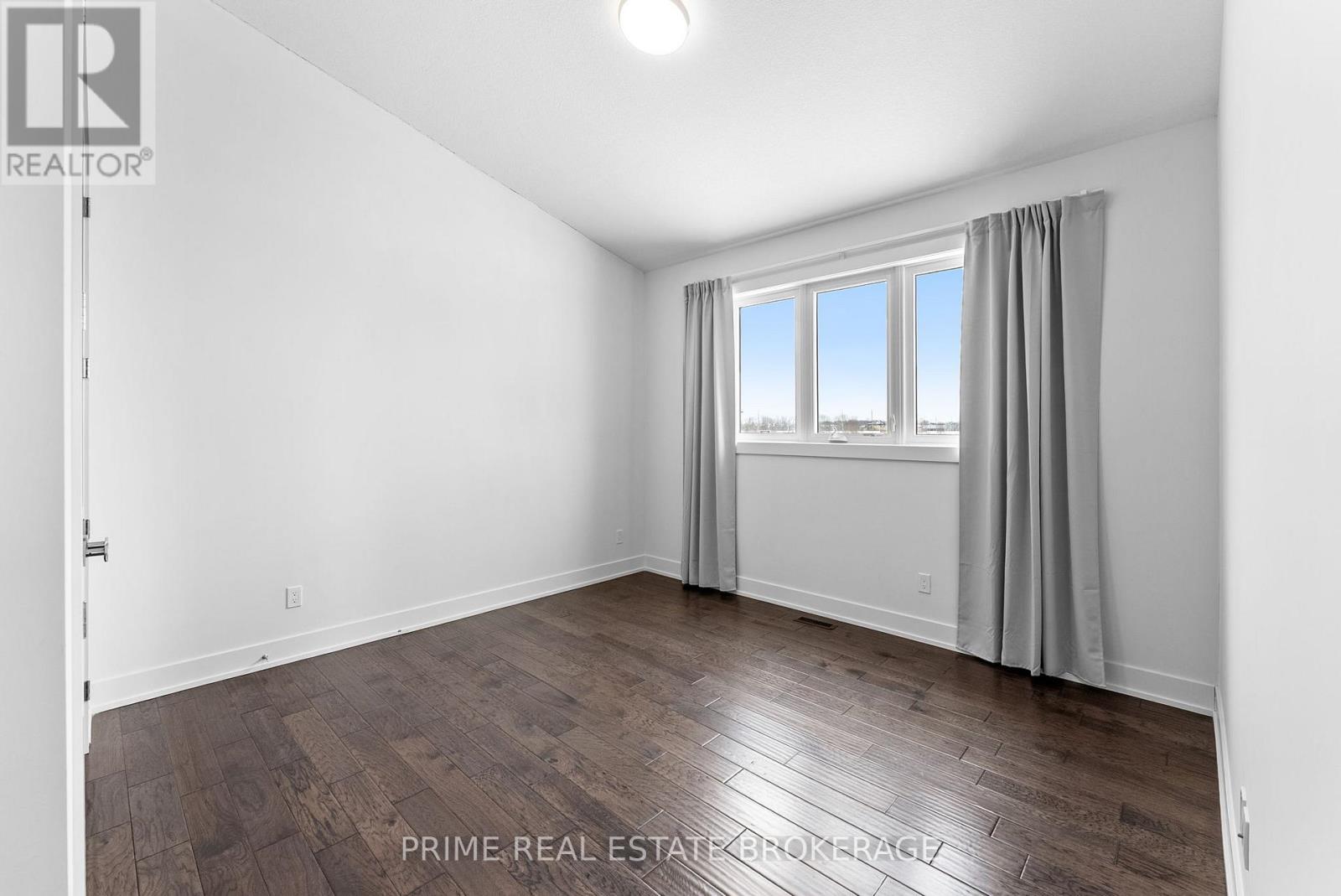 115 SOUTH CARRIAGE ROAD - 30