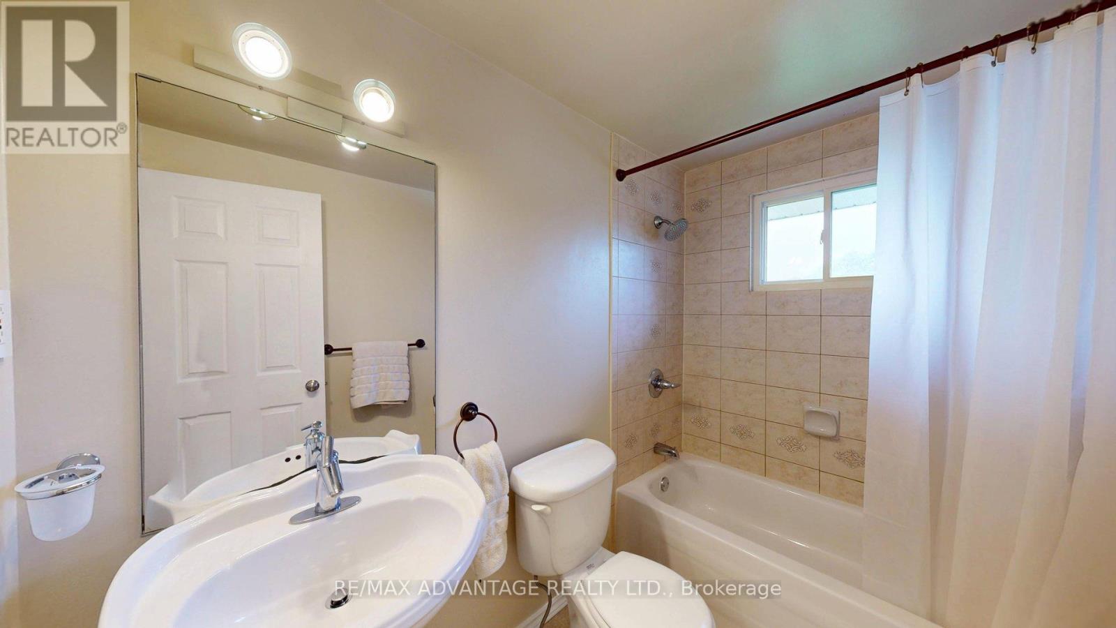 17 FINCH CRESCENT - 18