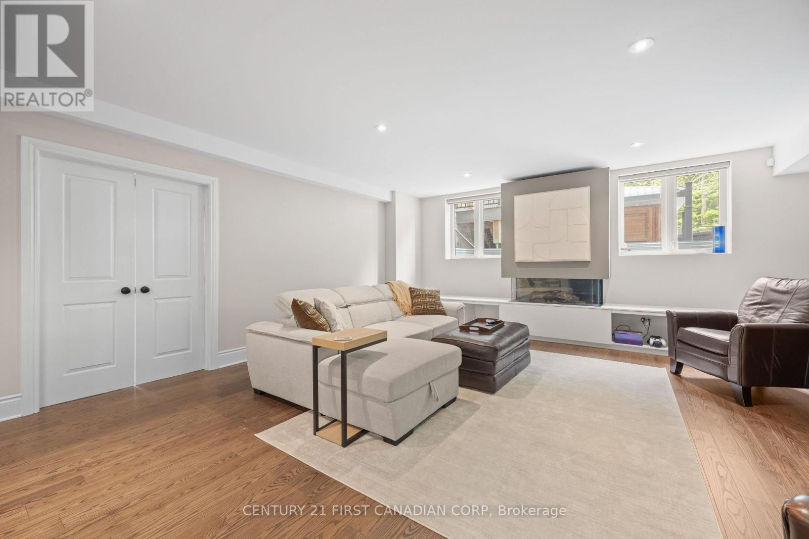 2263 DAUNCEY CRESCENT - 28