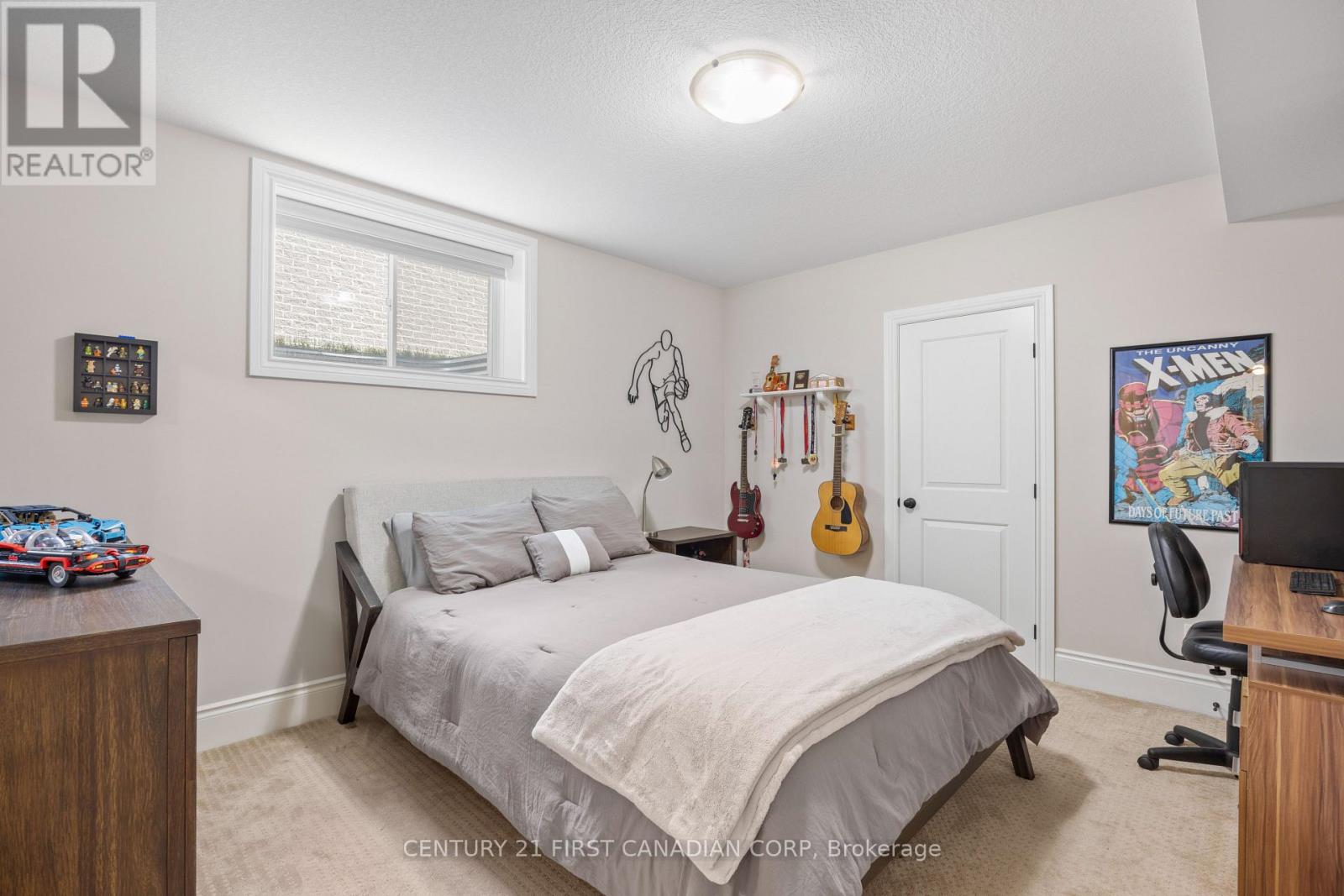 2263 DAUNCEY CRESCENT - 31