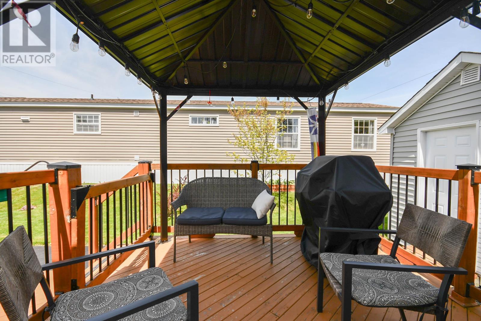 Property 21 of 28 of 28 Third Street