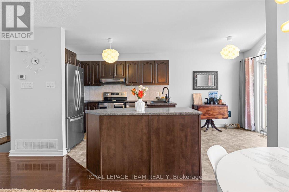 345 FORESTBROOK STREET - 24