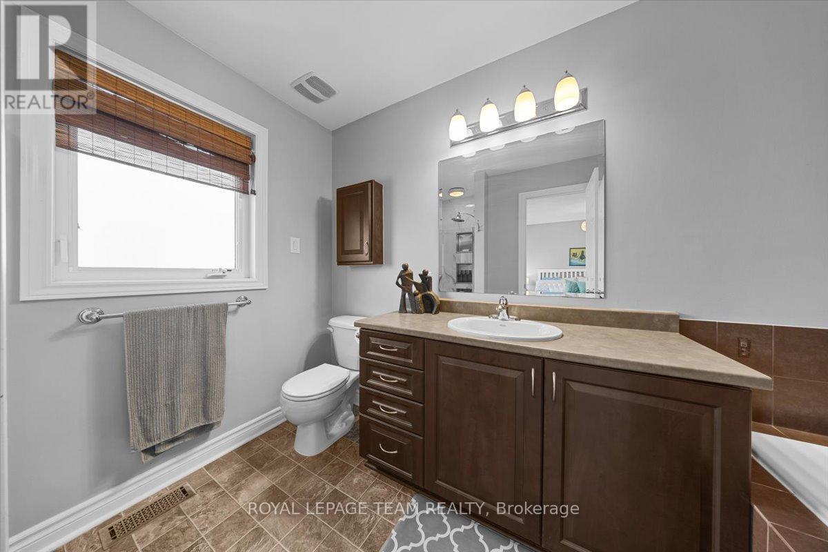 345 FORESTBROOK STREET - 29