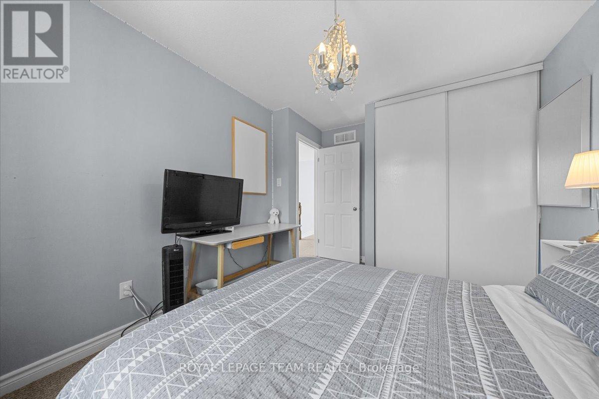 345 FORESTBROOK STREET - 32