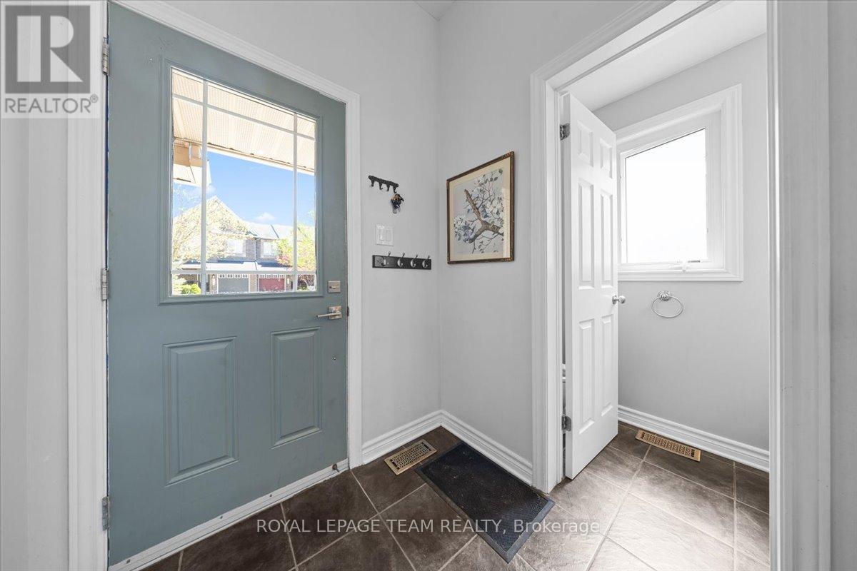 345 FORESTBROOK STREET - 9