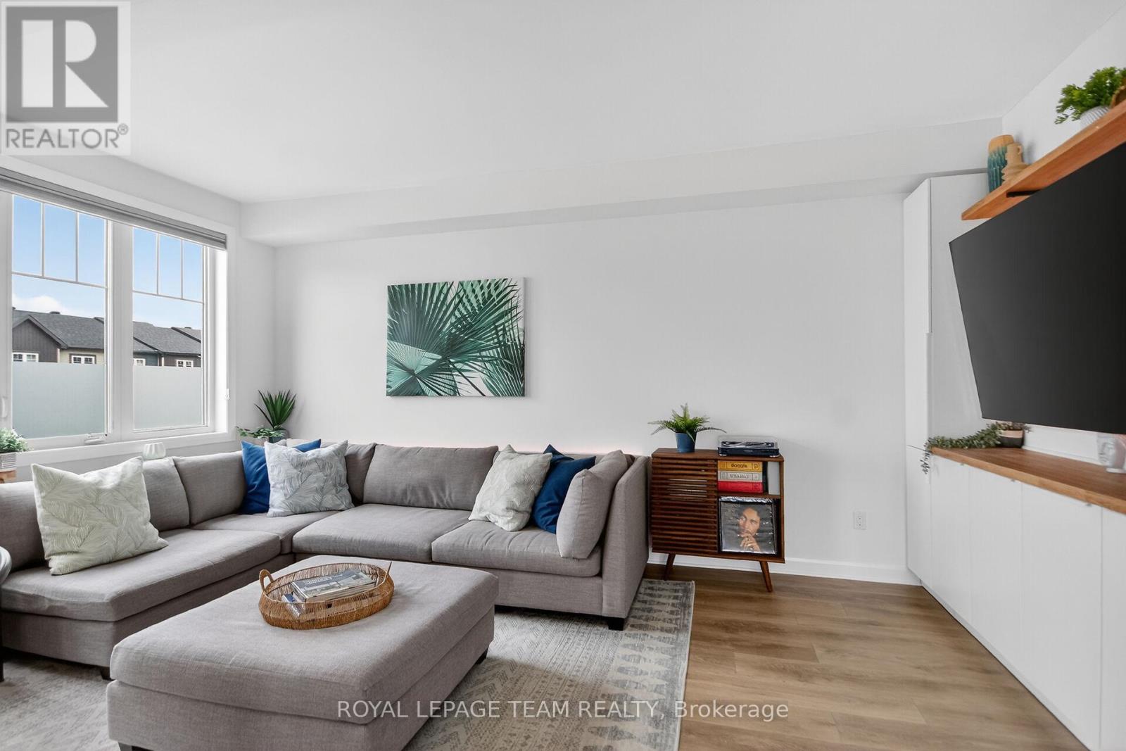 569 CLEMENCY CRESCENT - 13