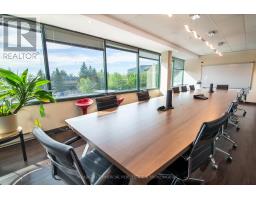 300, 301 - 135 Michael Cowpland Drive, Ottawa, ON K2M2E9 Photo 10